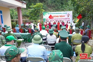 Gruô hu chos ntông saiz hloz Hnuz zus Chủ tịch Hồ Chí Minh