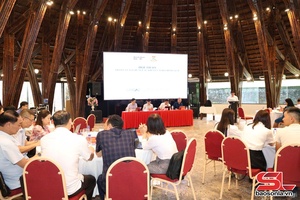 Pàng họp xồ xảm vạy tẳng tánh pưng vay van ma chính sách