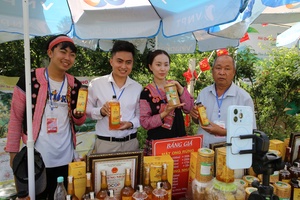 ' Livestream session promotes Moc Chau agricultural products