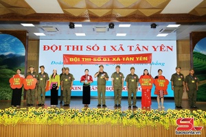 Jias tưr “Siz tưr paz nênhs por hưv cêr nhaz xênhz têz qơưk lês hâux lưv coz”