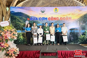 'Khày chương trình “pựa khảu công đoàn” khâng lò hảư côn dệt vịa