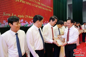 Sơn La cxênhz 1 shông fuô lês hâux lưv trơưk cêr chai chính trị thiaz nov hâu 2 cấp