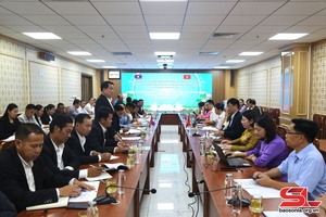 Delegation from Lao provinces’ agriculture and environment departments visits Son La