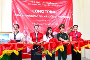 Viettel khày lễ chôm muôn tẳng tánh lẹo cánh giao công trình lớp ép nẳng điểm trường bản Pắc Bẹ