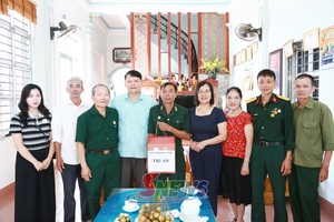 Provincial cooperative alliance visits, presents gifts to veteran-led cooperatives