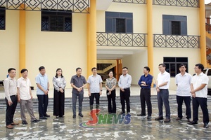 Đồng chí Chủ tịch UBPX tỉnh, cxênhz yuôx cêr cxiv puôz têx yar cơưv đriv têz
