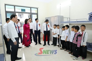 Àu trường nội trú phổng đèn mương cựt pền ven sanh văn hóa cánh bók xòn