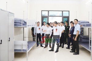 Duyệt Pàng lễ dệt lẹo cánh àu khảu xủ Trương phổ thông nội trú Tiểu học cánh THCS Lóng Phiêng