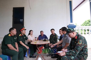'Nhẳn danh nang quam mô liệt sĩ nẳng xã Chiêng Khoong