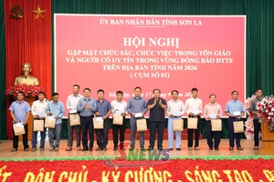 Njiz njêx muôs têx nênhs lês hâux lưv tôn giáo thiaz nênhs tâu pêx xênhv njênhs