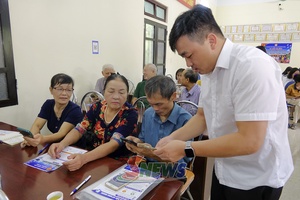 Uồn chị dần mương sủ dịch vụ công cài máy tính