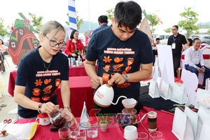 Arabica Sơn La Masters Cup "púc nho" luông hòm hương khòng cà phê