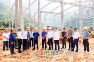 Đồng chí Bí thư Tỉnh ủy kiểm tra Dự án điển té xành tà vên nẳng nòng lừng nặm Thủy điển Sơn La