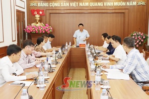 'Moz siaz hlôngr pâur số hâur têx cơ quan Đảng