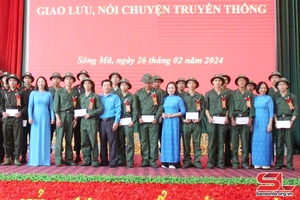 Phong trào thi đua trong cán bộ, công nhân, viên chức, lao động