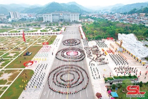 Quảng trường Tây Bắc - niềm tự hào của nhân dân Sơn La