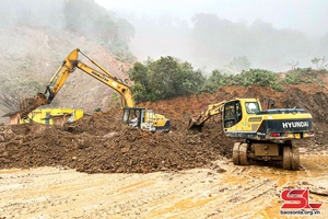 'Tập trung ứng phó với sạt lở đất