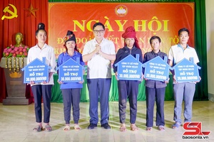 'Nhiều giải pháp thiết thực giúp đỡ hộ nghèo ở Mai Sơn