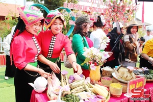 'Đặc sắc ẩm thực dân tộc