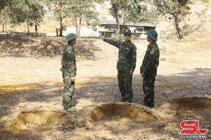'Cán bộ gương mẫu, chiến sĩ noi theo