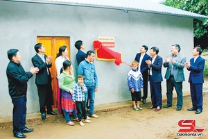 'Xây mái ấm, dựng niềm tin