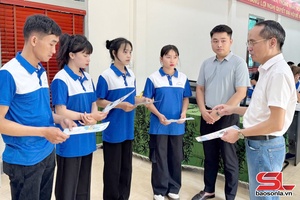 'Hỗ trợ người lao động đi làm việc ở nước ngoài