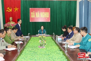 'Củng cố tổ chức đảng và hệ thống chính trị vững mạnh
