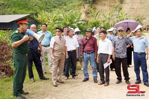 'Văn nghệ sĩ với sự nghiệp báo chí cách mạng
