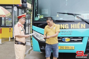 'Lái xe thận trọng, an toàn