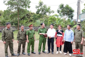 'Chuyển hóa địa bàn, giữ cuộc sống bình yên cho nhân dân