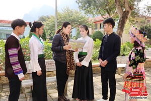 'Giáo dục truyền thống văn hóa cho học sinh dân tộc nội trú