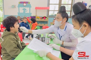 'Chăm lo, bảo vệ sức khỏe cho học sinh