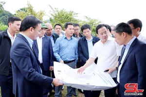 ĐÓN XUÂN MỚI - THẮP LỬA KHÁT VỌNG SƠN LA