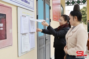 'Hướng tới sự hài lòng của người dân và doanh nghiệp