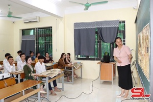 'Hợp tác giáo dục và phát triển nhân lực với các tỉnh nước bạn Lào