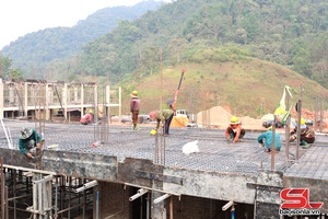 'Tăng tốc xây dựng trường nội trú liên cấp vùng biên