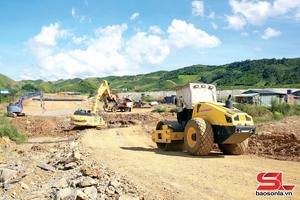 'Đồng hành với doanh nghiệp trước áp lực xăng, dầu tăng giá