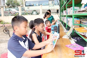 “Sách - Tri thức và khát vọng phát triển”