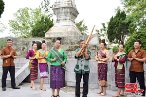'Giữ gìn bản sắc văn hóa dân tộc Lào