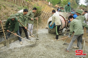 'Huy động sức dân xây dựng đường giao thông