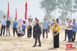'Mường É xây dựng đời sống văn hóa