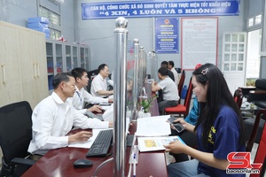 'Đẩy mạnh cải cách hành chính phục vụ tốt nhu cầu của nhân dân
