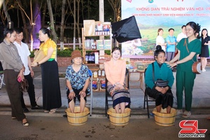 'Ban Mường Xanh - gìn giữ tinh hoa xứ Mường