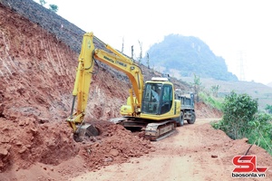 'Nông dân xã Yên Châu chung sức xây dựng nông thôn mới