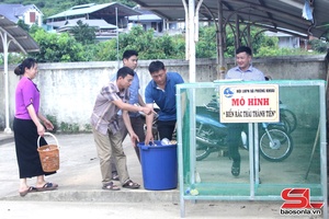 'Phụ nữ Phiêng Khoài chung tay bảo vệ môi trường