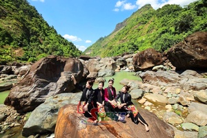 'Khám phá Chiềng Lao
