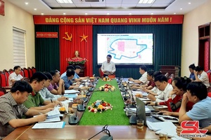 Đồng chí  Phó Chủ tịch UBND tỉnh làm việc tại huyện Yên Châu