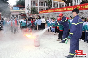 'Ngày hội tuyên truyền, trải nghiệm, thực hành PCCC và CNCH cho nhân dân, học sinh