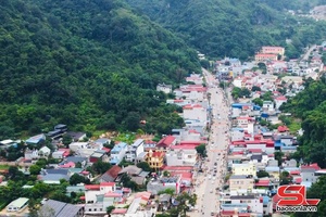 'Hạn chế phương tiện tham gia giao thông trên quốc lộ 6, đoạn đi qua địa phận phường Vân Sơn,  Thảo Nguyên, Mộc Sơn và Mộc Châu