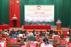 Ứng cử viên trình bày chương trình hành động hướng về cơ sở